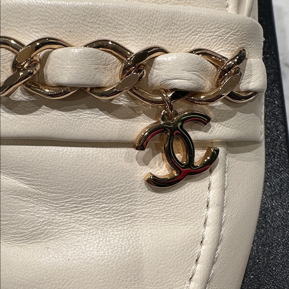 Chanel Mules Ivory - Picture 10 of 12
